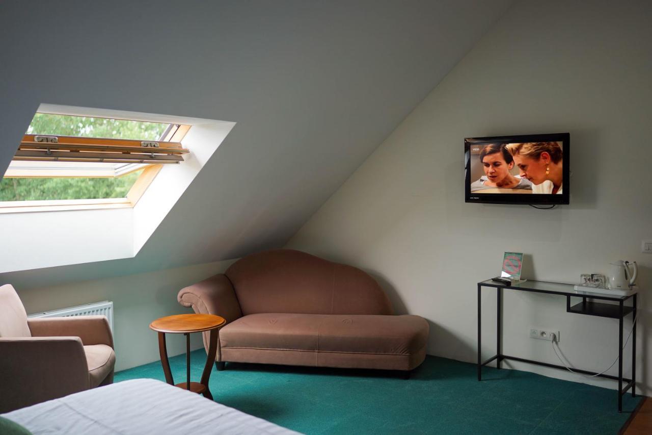 Hotel Prins Van Oranje Diest Esterno foto
